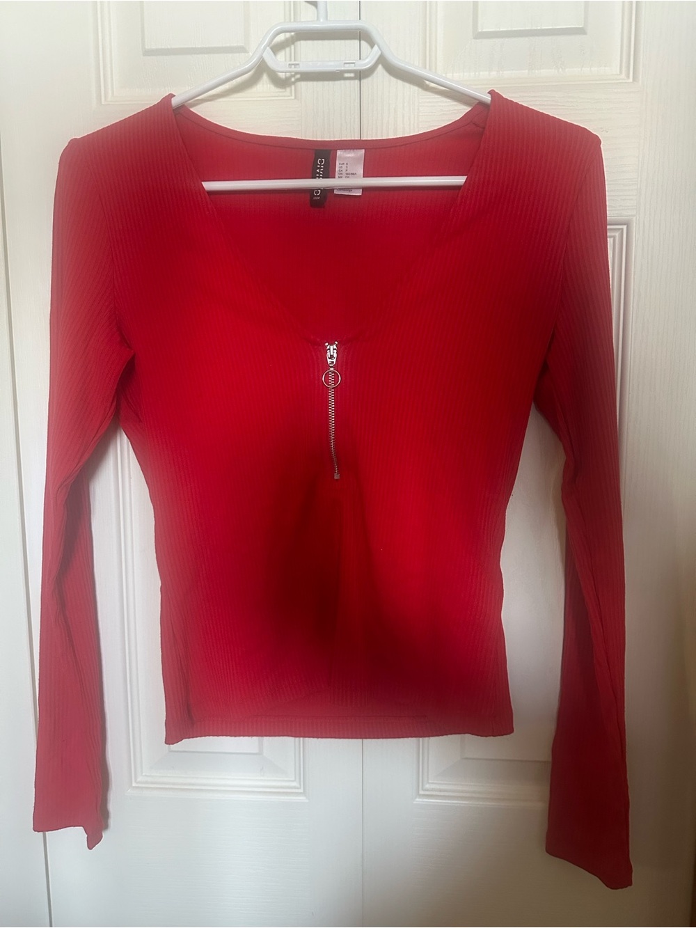 Long-Sleeve Red Ribbed Zip-Front Women's Top